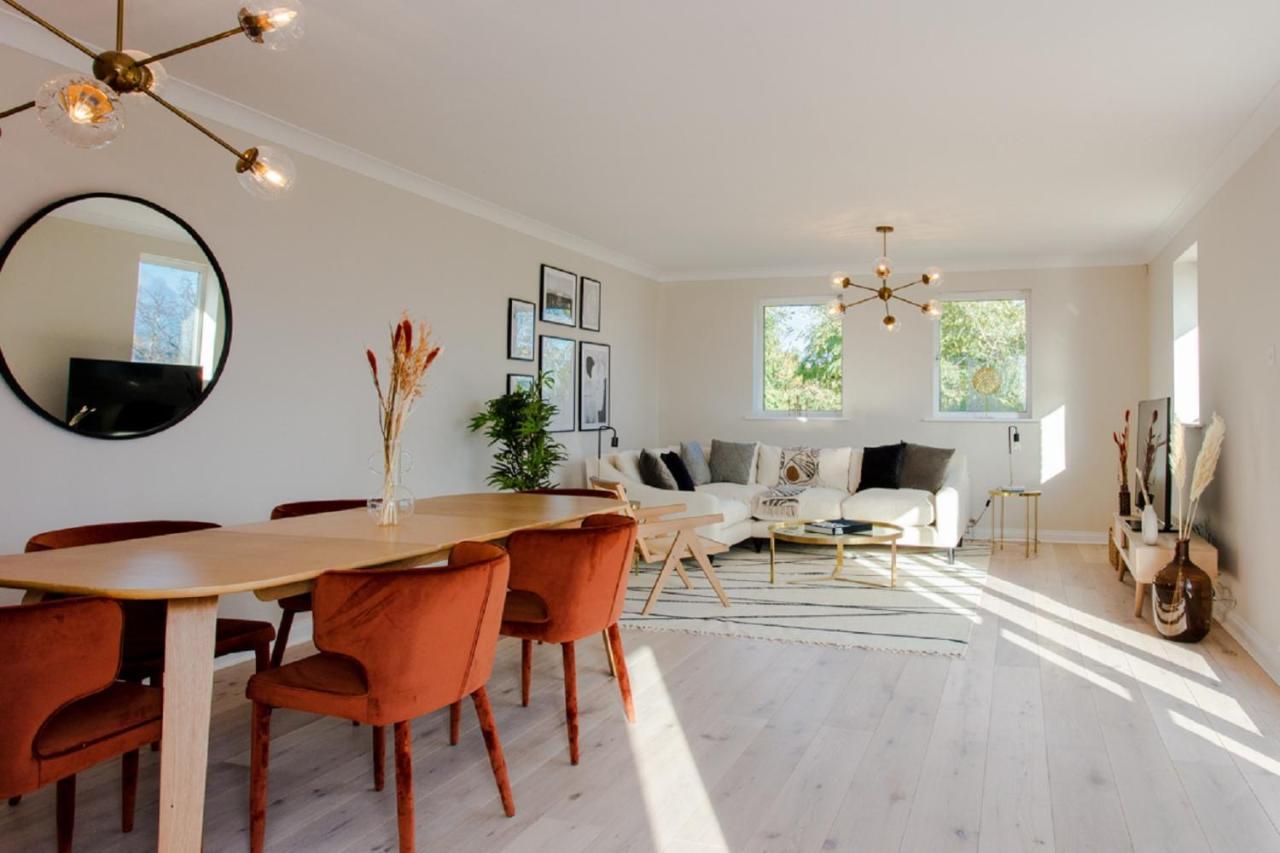 The Sparkford Gardens - Lovely 2Bdr With Balcony Лондон Екстериор снимка